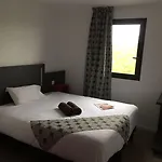 Kyriad Direct La Rochelle Sud 호텔 3*