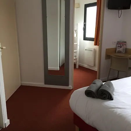 Kyriad Direct La Rochelle Sud فندق Aytré