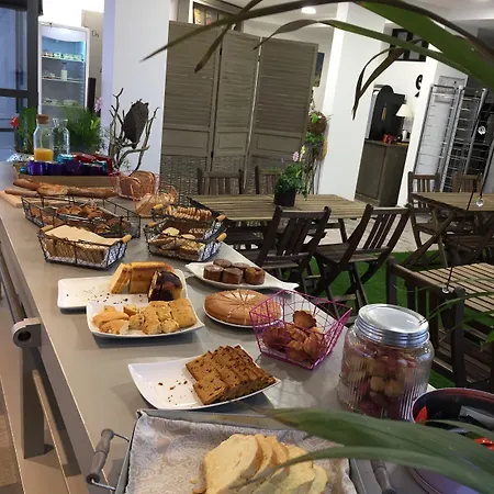 酒店 Kyriad Direct La Rochelle Sud 艾特雷