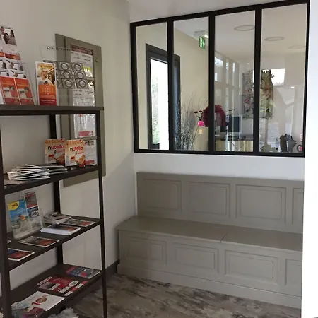 Kyriad Direct La Rochelle Sud فندق