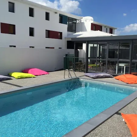 Kyriad Direct La Rochelle Sud 酒店