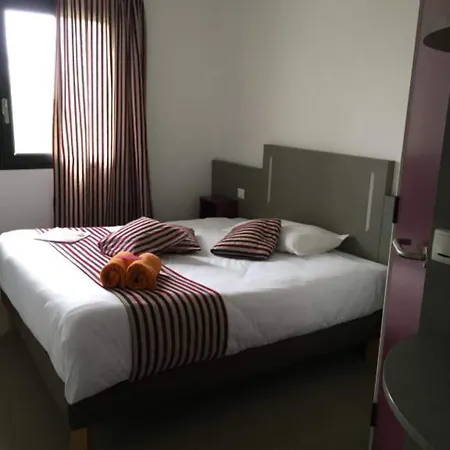 酒店 Kyriad Direct La Rochelle Sud 艾特雷