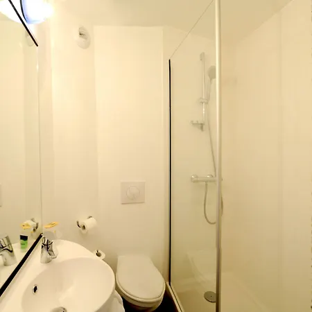 Kyriad Direct La Rochelle Sud فندق 3*