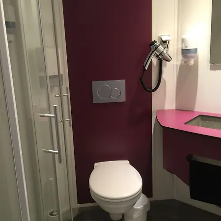 Kyriad Direct La Rochelle Sud فندق Aytré