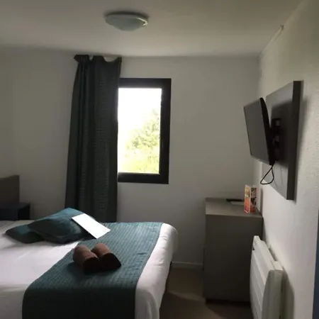 Kyriad Direct La Rochelle Sud Hotel 3*